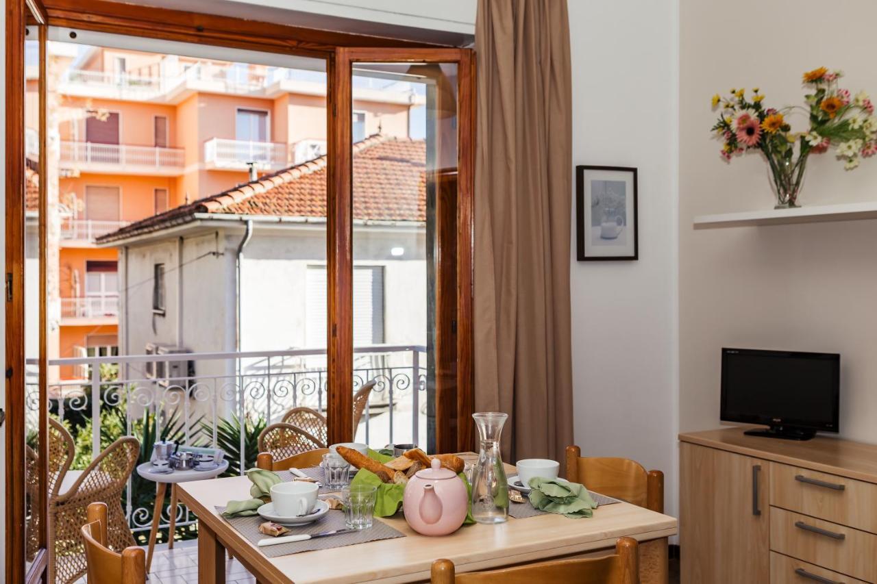 Residence Emanuel Diano Marina Extérieur photo